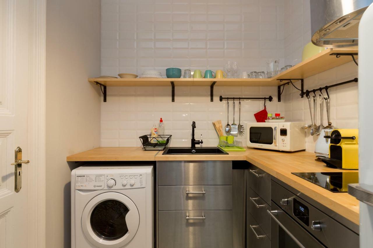 Apartament Deluxe Twin studio in Kazinczy street Budapeszt Zewnętrze zdjęcie