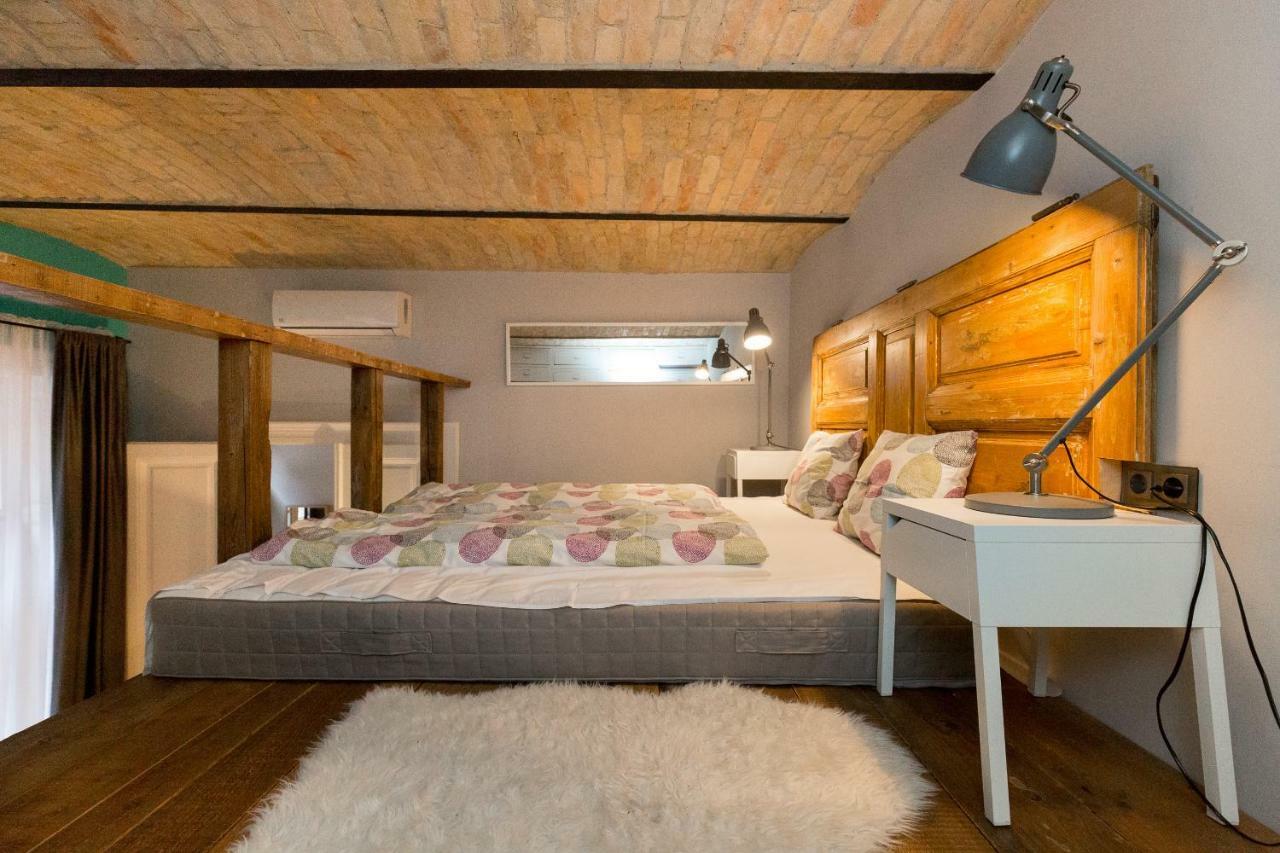 Apartament Deluxe Twin studio in Kazinczy street Budapeszt Zewnętrze zdjęcie